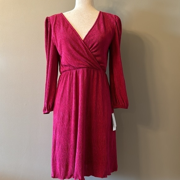 Morgan Taylor Long Sleeved Pink Faux Wrap Textured Pink Dress - Picture 2 of 13